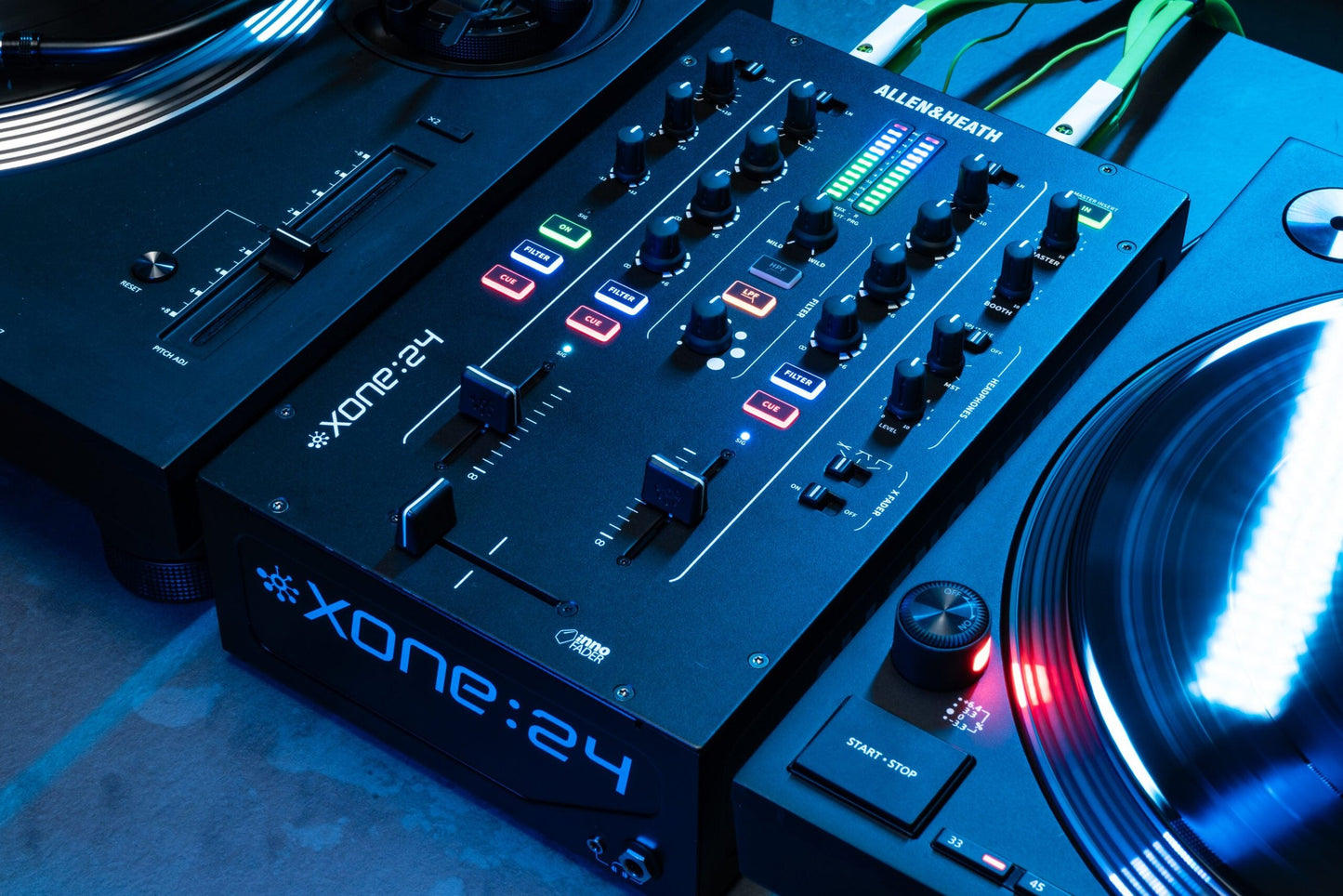 Allen & Heath Xone:24. Mezcladora 2+1 Canales con Phono y Filtros VCF