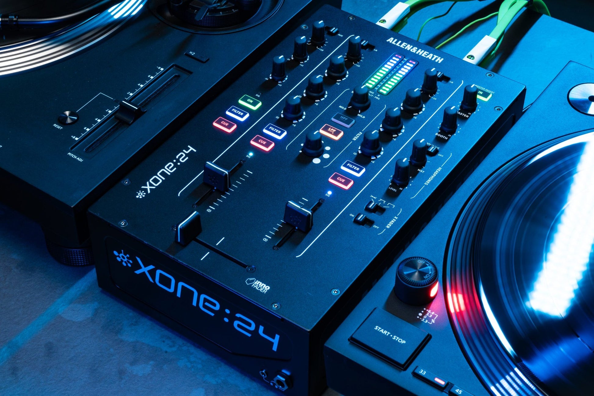 Allen & Heath Xone:24. Mezcladora 2+1 Canales con Phono y Filtros VCF
