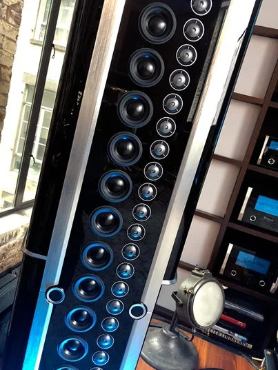 McIntosh XRT2.1K. Altavoz de Torre 4 Vías. Par